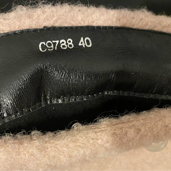 Felt Chanel boots size 10 - Picture 6 of 6